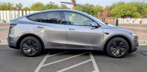 Tesla Model Y 2026