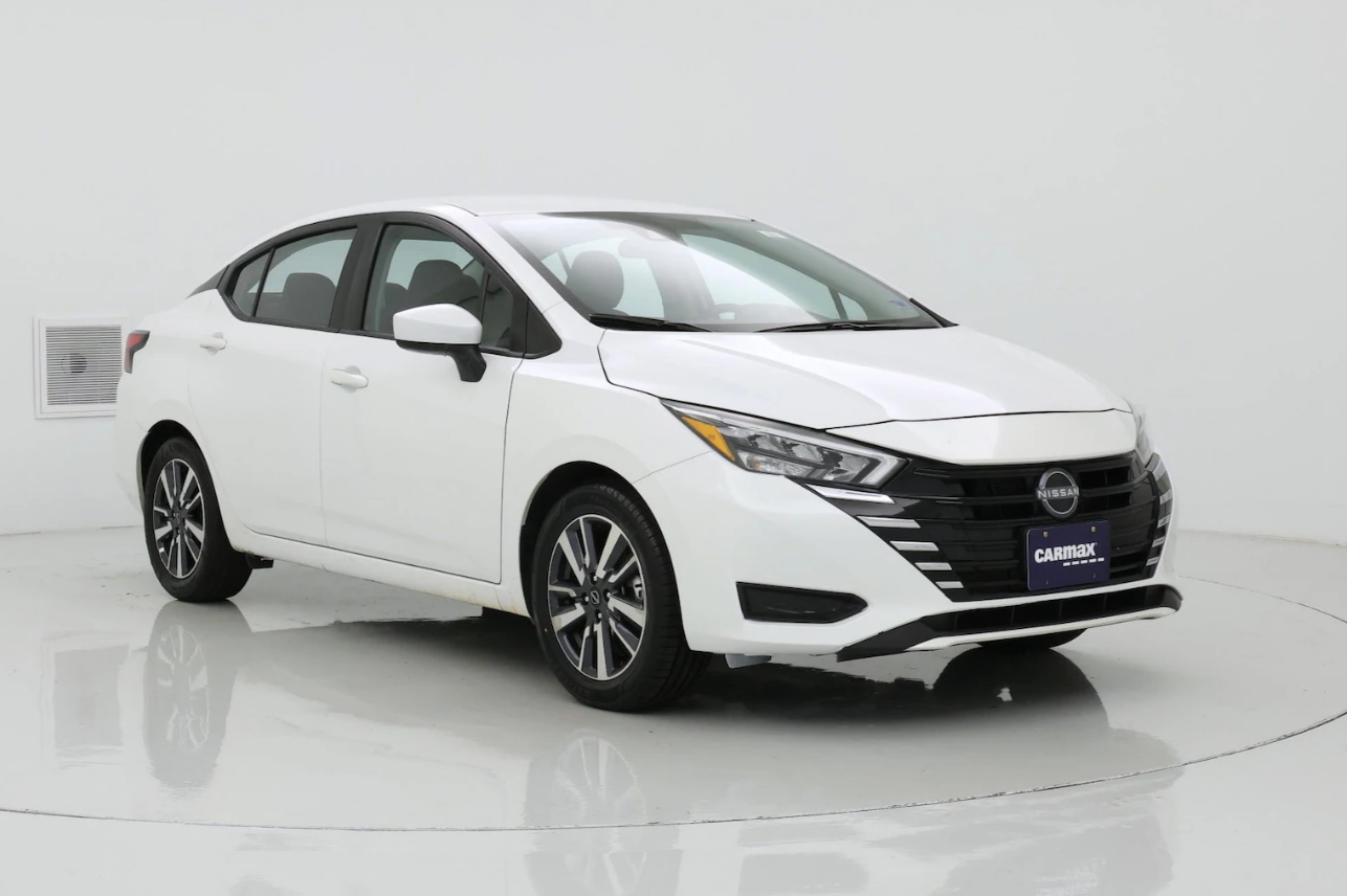 Nissan Versa 2025 in Des Moines, IA
