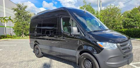 Mercedes-Benz Sprinter 2025