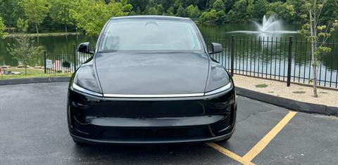Tesla Model Y 2026