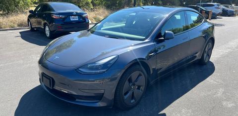 Tesla Model 3 2022
