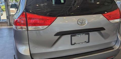 Toyota Sienna 2012