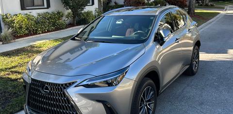 Lexus NX 2025