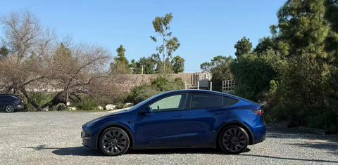 Tesla Model Y 2022