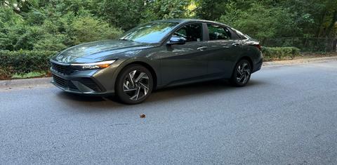 Hyundai Elantra 2025