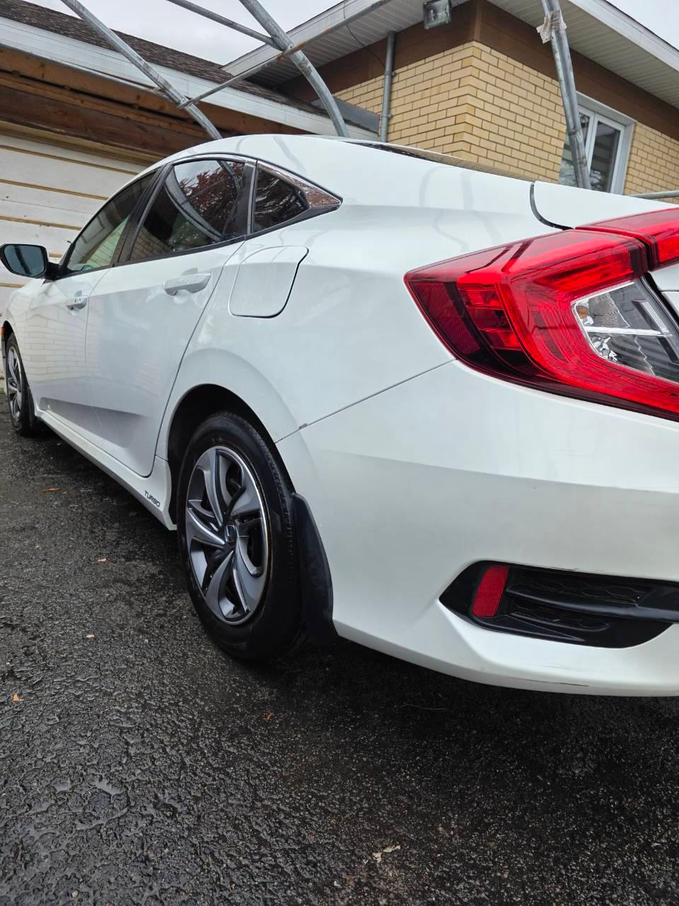 Honda Civic 2016 à Québec, QC