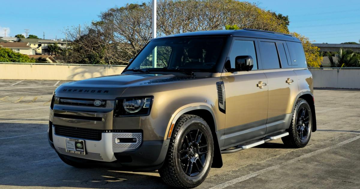 Land Rover Defender 2024 rental in Honolulu, HI by Jason R. Turo