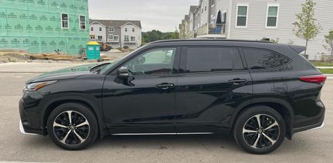 Toyota Highlander 2022 rental in Schaumburg, IL by Johely Q. | Turo