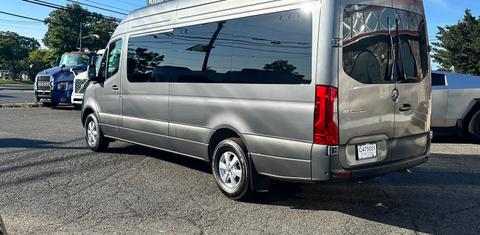 Mercedes-Benz Sprinter 2024