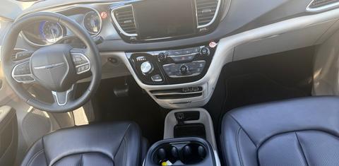 Chrysler Pacifica 2023