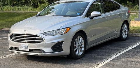 Ford Fusion Hybrid 2019