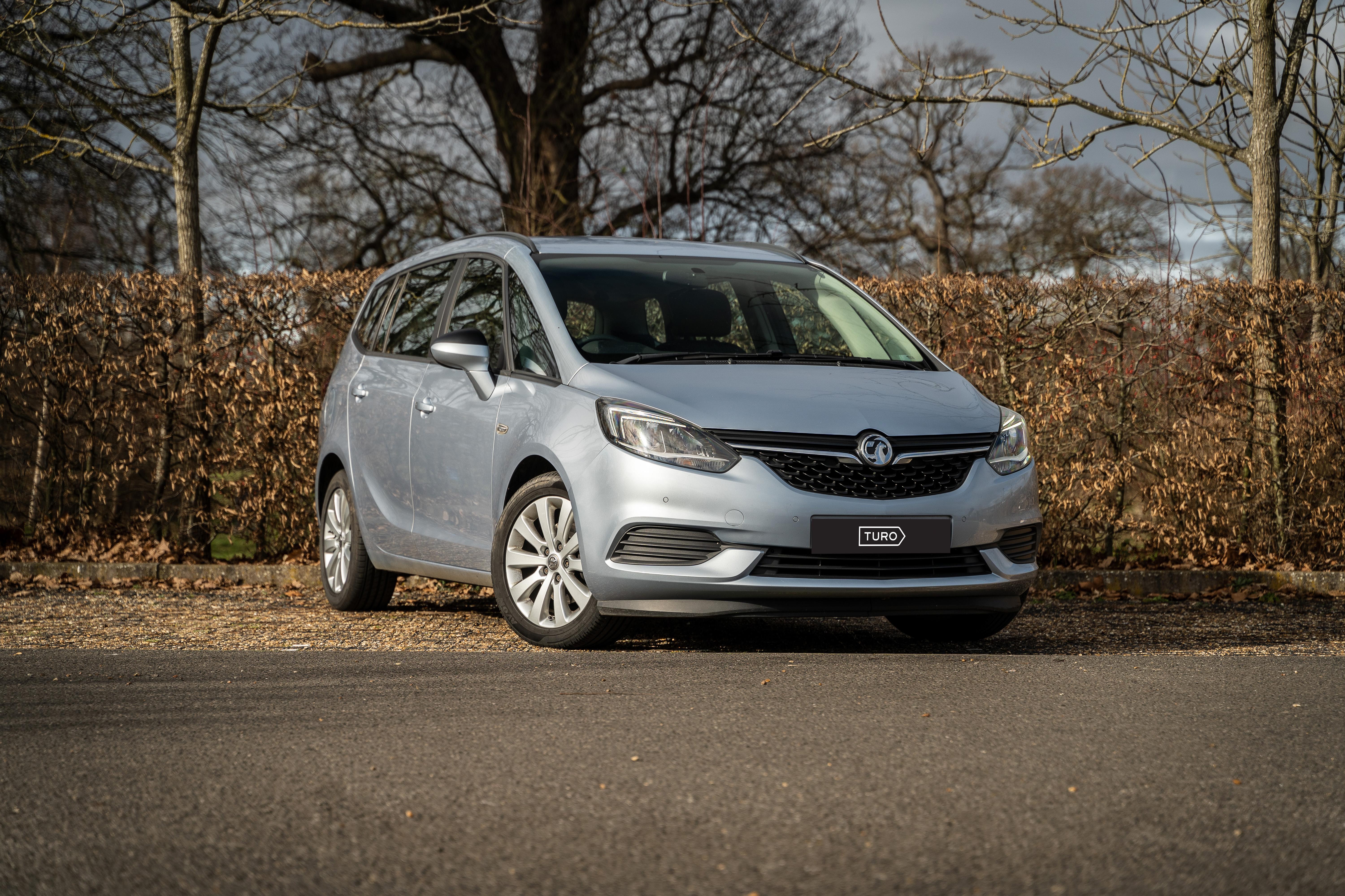 Vauxhall Zafira Tourer 2017 in Isleworth
