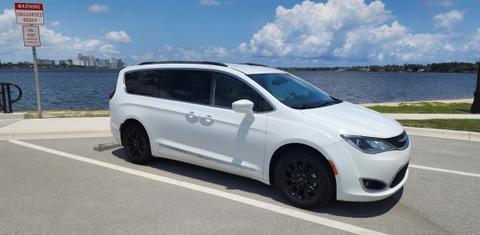 Chrysler Pacifica 2017