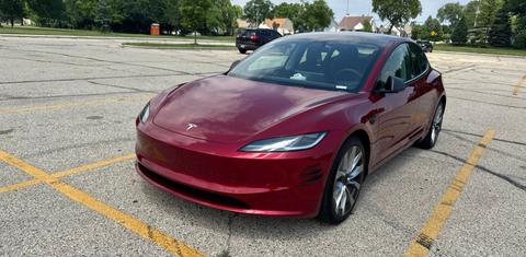 Tesla Model 3 2024