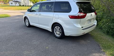 Toyota Sienna 2016