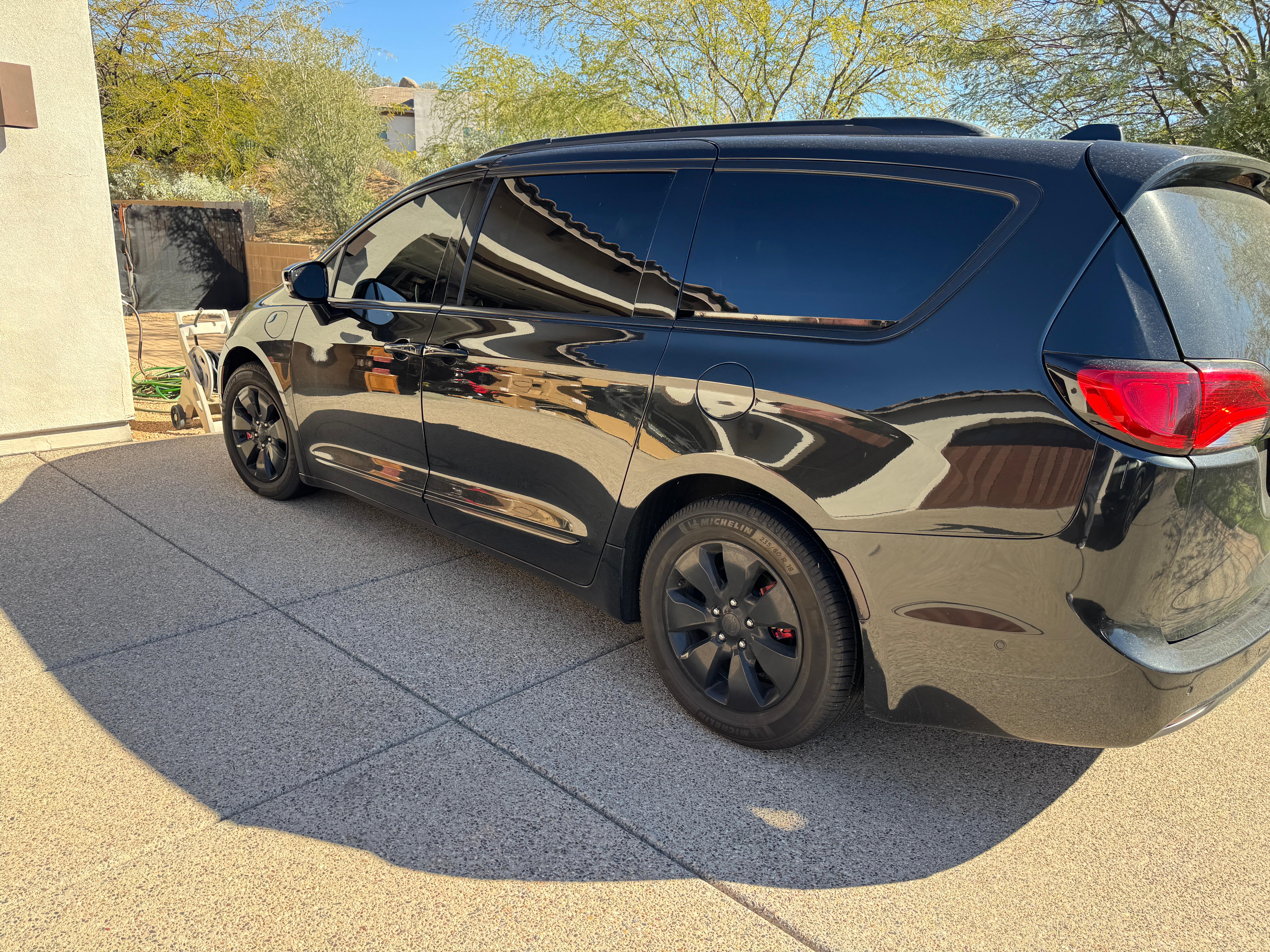 Chrysler Pacifica 2018 in Phoenix, AZ