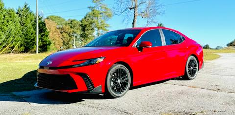 Toyota Camry Hybrid 2025