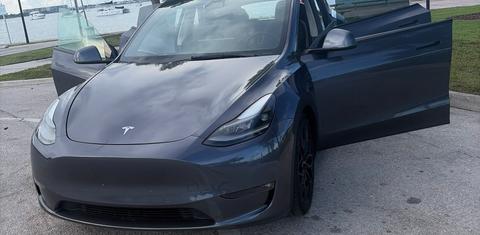 Tesla Model Y 2021