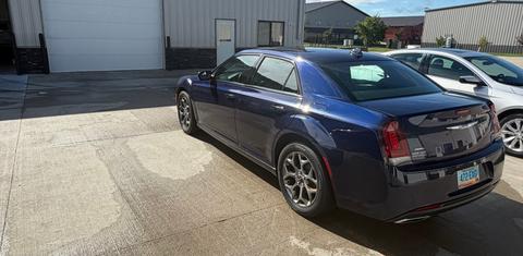 Chrysler 300 2017