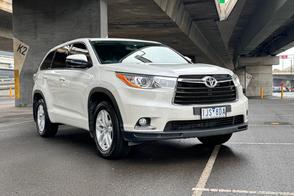 Toyota Highlander car