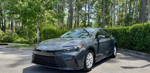 Toyota Camry Hybrid 2025