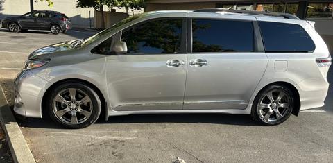 Toyota Sienna 2017