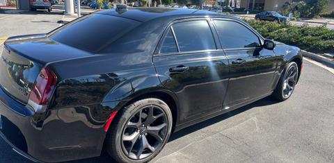 Chrysler 300 2021