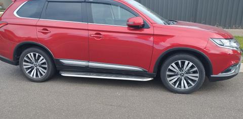 Mitsubishi OUTLANDER 2020