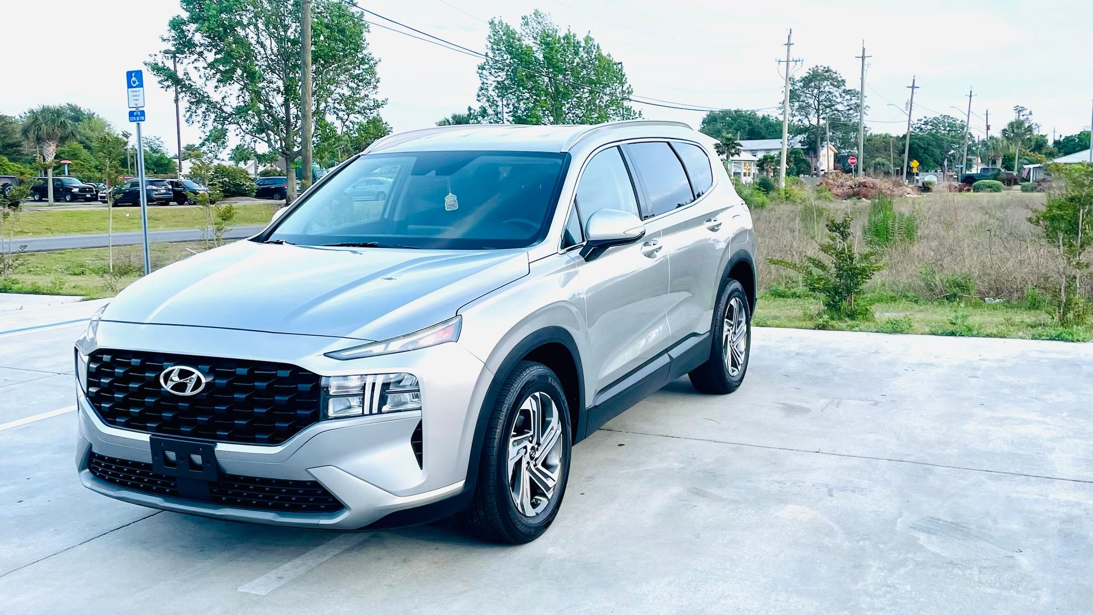 Hyundai Santa Fe 2023 in Panama City Beach, FL