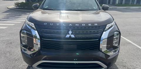 Mitsubishi Outlander 2024