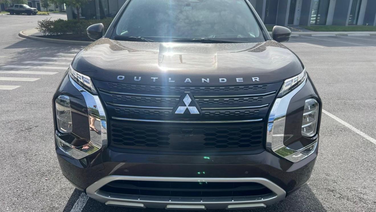Mitsubishi Outlander 2024 in 