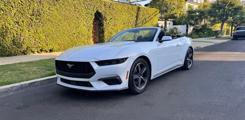 Ford Mustang 2025