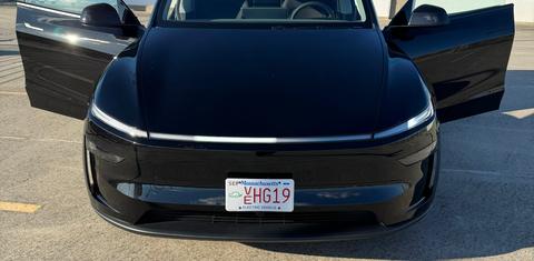Tesla Model Y 2026