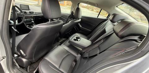 Mazda Mazda3 2015