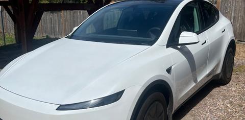Tesla Model Y 2026