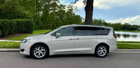 Chrysler Pacifica 2017
