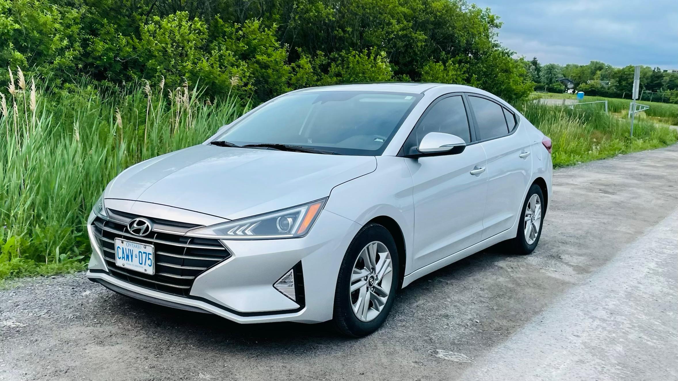 Hyundai Elantra 2019 à 
