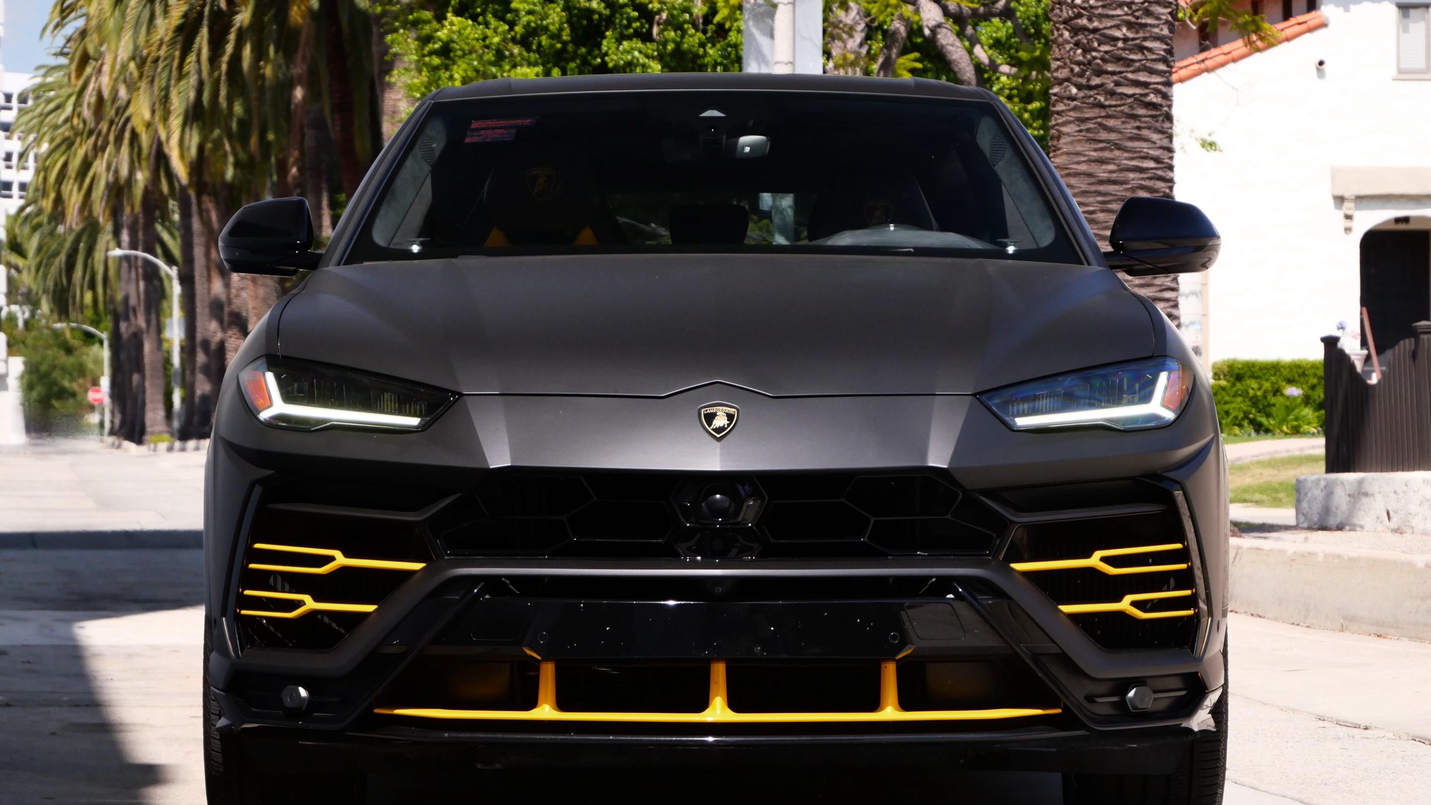 Lamborghini Urus 2019 in Beverly Hills, CA