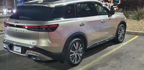 INFINITI QX60 2023