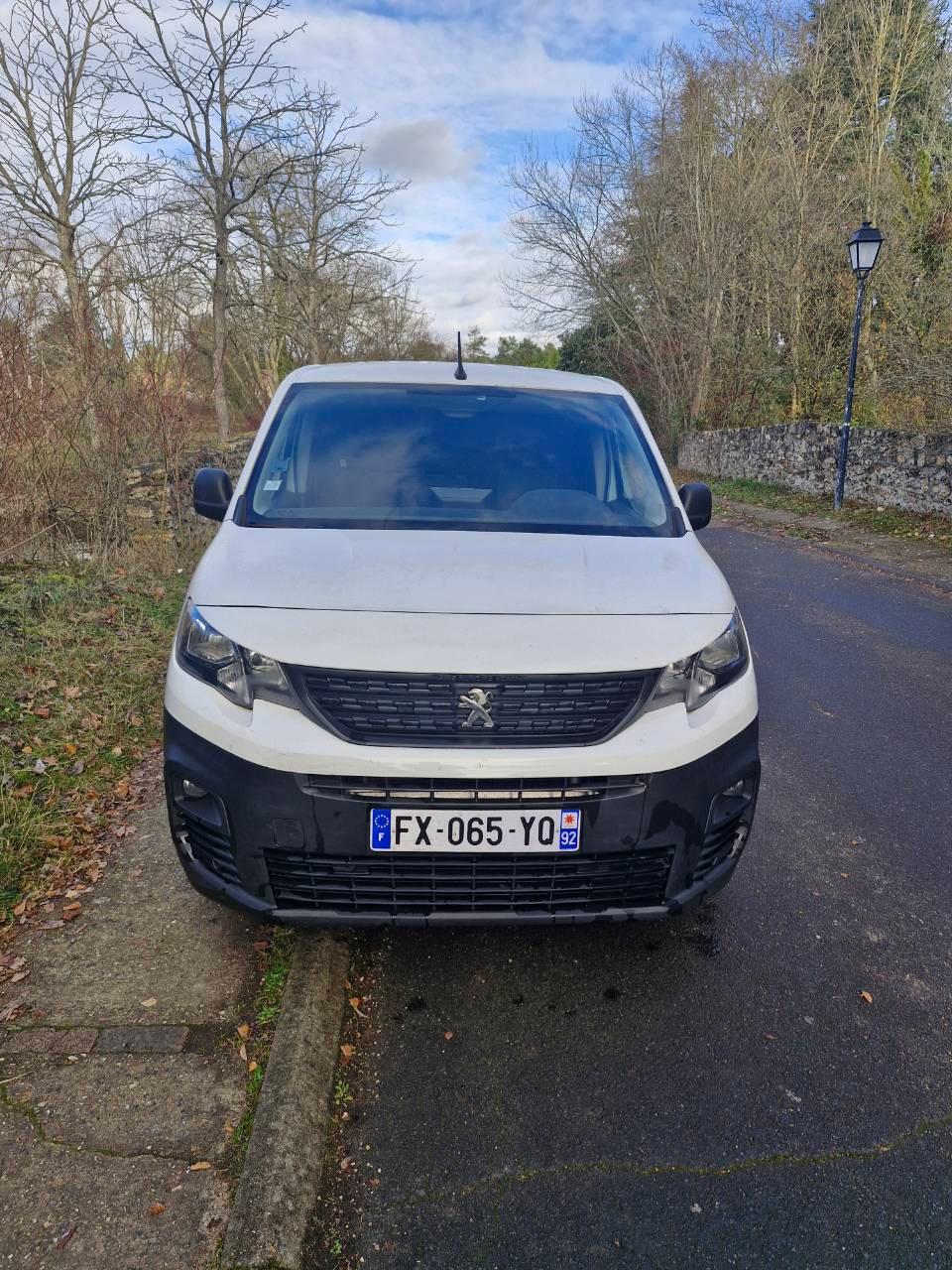 Peugeot PARTNER FGN 2021 à Conflans-Sainte-Honorine