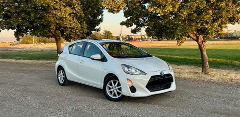 Toyota Prius c 2015