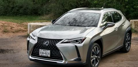Lexus UX 2021