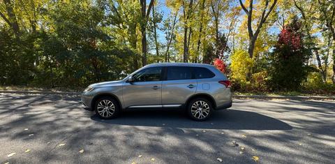 Mitsubishi Outlander 2016