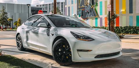 Tesla Model 3 2021