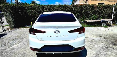 Hyundai Elantra 2020