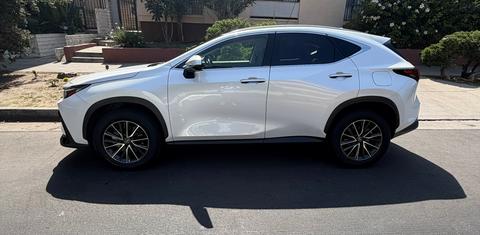 Lexus NX 2022