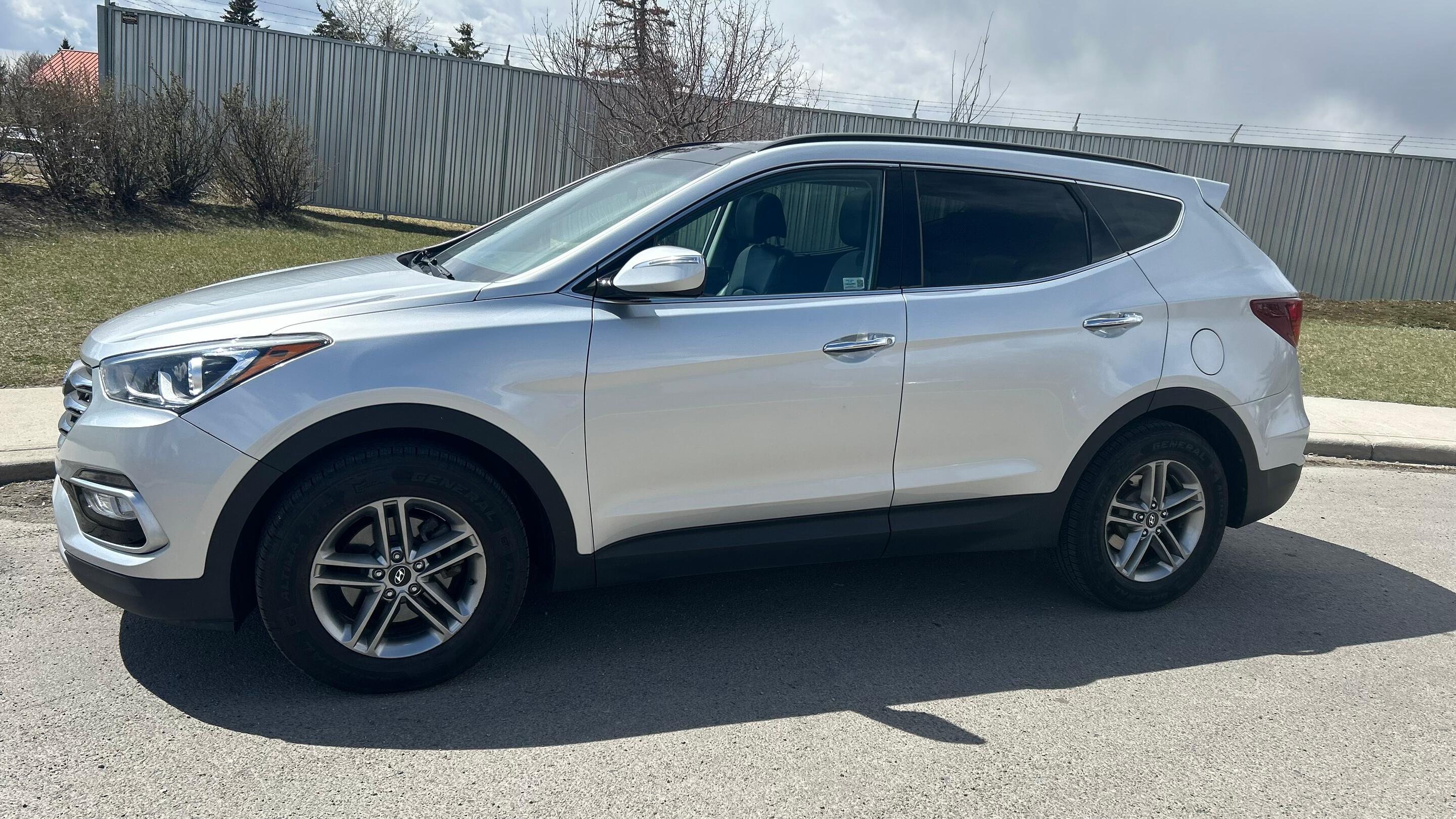 Hyundai Santa Fe Sport 2017 in Calgary, AB