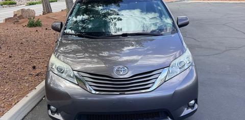 Toyota Sienna 2014