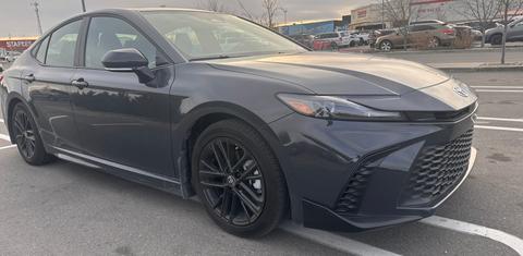 Toyota Camry Hybrid 2025