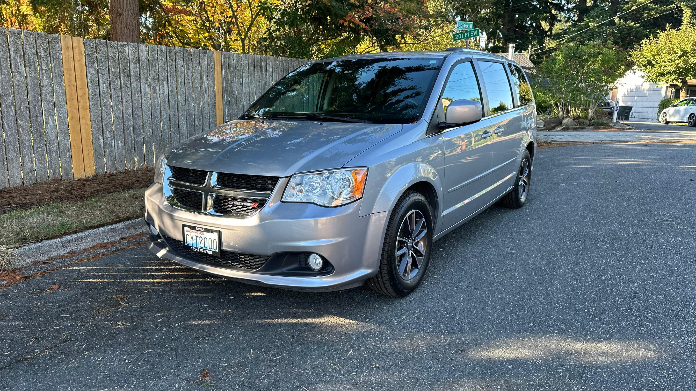 Dodge Grand Caravan 2017 in Everett, WA